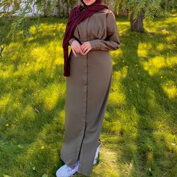 CAMELPINK Green Maxi Dress - Picture 1 of 4